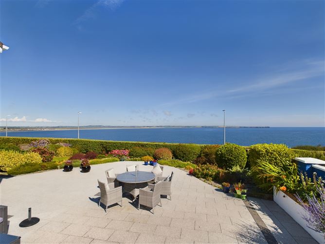 9 Carrigeenlea, Cliff Road, Tramore, Waterford