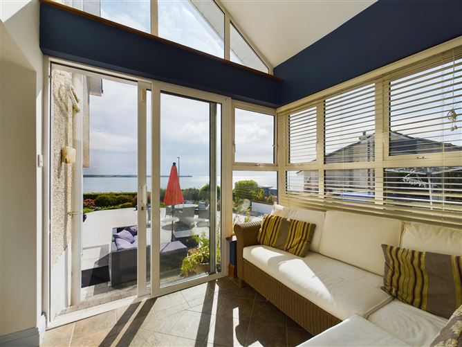 9 Carrigeenlea, Cliff Road, Tramore, Waterford