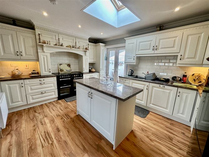 15 Hillcourt Drive, Cobh, Cobh, Cork
