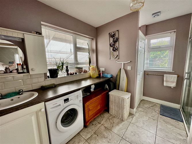 15 Hillcourt Drive, Cobh, Cobh, Cork