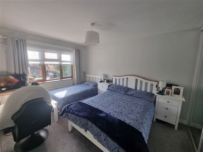 30 Templeroan Grove, Rathfarnham, Dublin 16