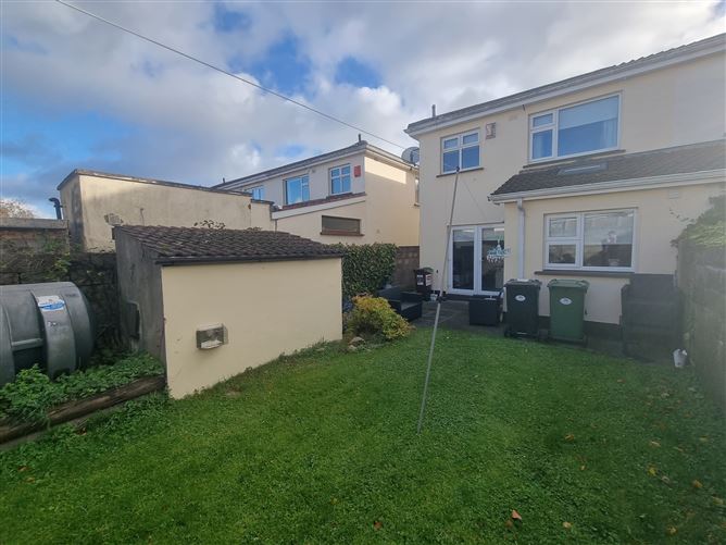 30 Templeroan Grove, Rathfarnham, Dublin 16
