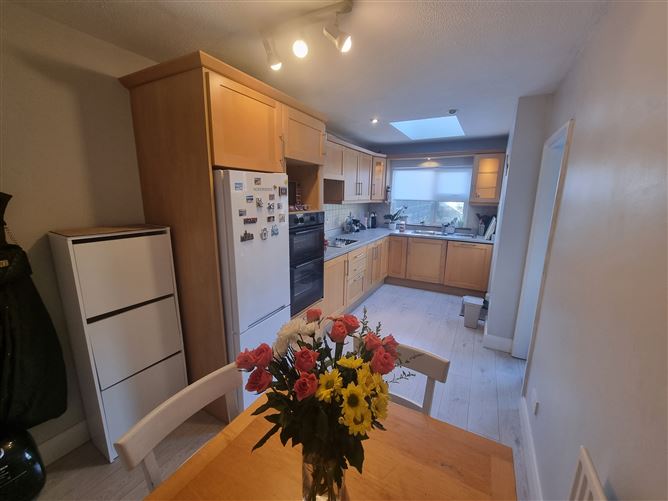 30 Templeroan Grove, Rathfarnham, Dublin 16