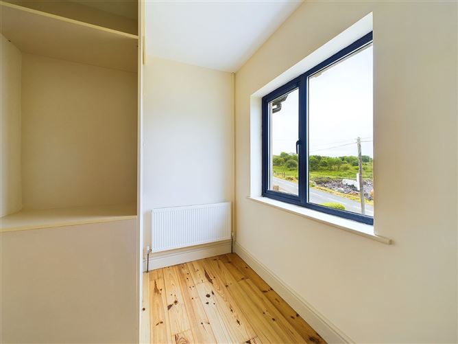 3 Lub Na HAbhann, Castlecove, Co. Kerry