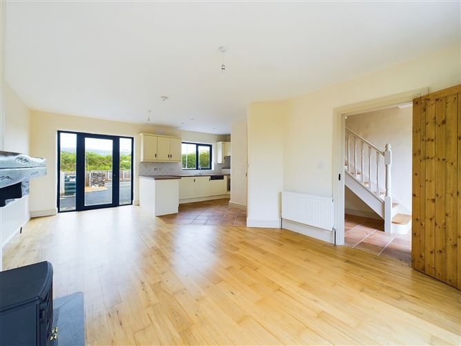 3 Lub Na HAbhann, Castlecove, Co. Kerry