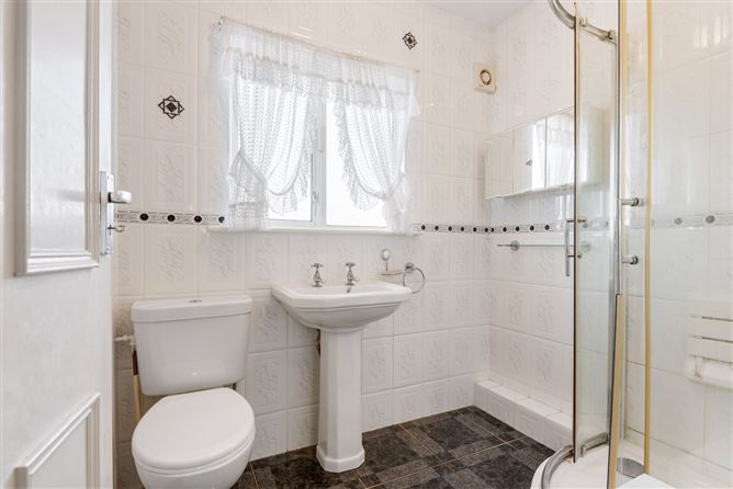 21 Avondale Park, Raheny, Dublin 5