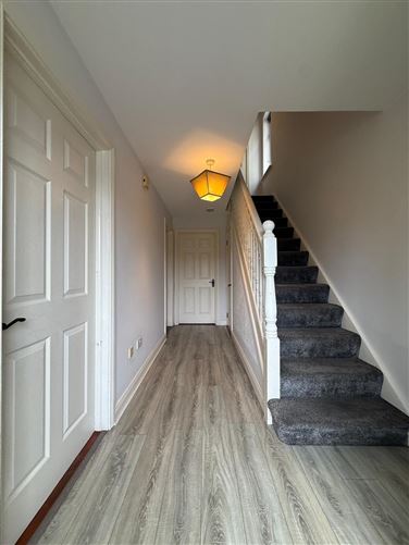 6 Castle Court, Ballaghaderreen, Co. Roscommon