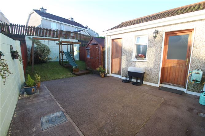 2 Droim an Óir, Kilmoney Road Upper, Carrigaline, Cork