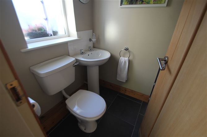 2 Droim an Óir, Kilmoney Road Upper, Carrigaline, Cork