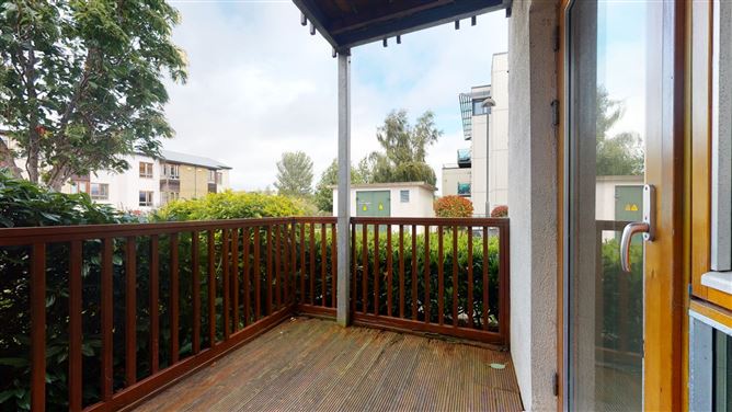 2 Brennanstown Square, Brennanstown, Cabinteely, Dublin 18