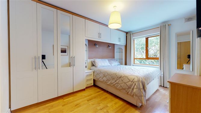 2 Brennanstown Square, Brennanstown, Cabinteely, Dublin 18