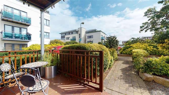 2 Brennanstown Square, Brennanstown, Cabinteely, Dublin 18
