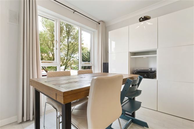 56 Lansdowne Village, Sandymount, Dublin 4