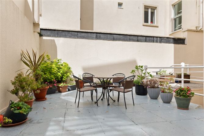 Apt. 203 Rosses Court, Mellifont Avenue, Dun Laoghaire, Co. Dublin