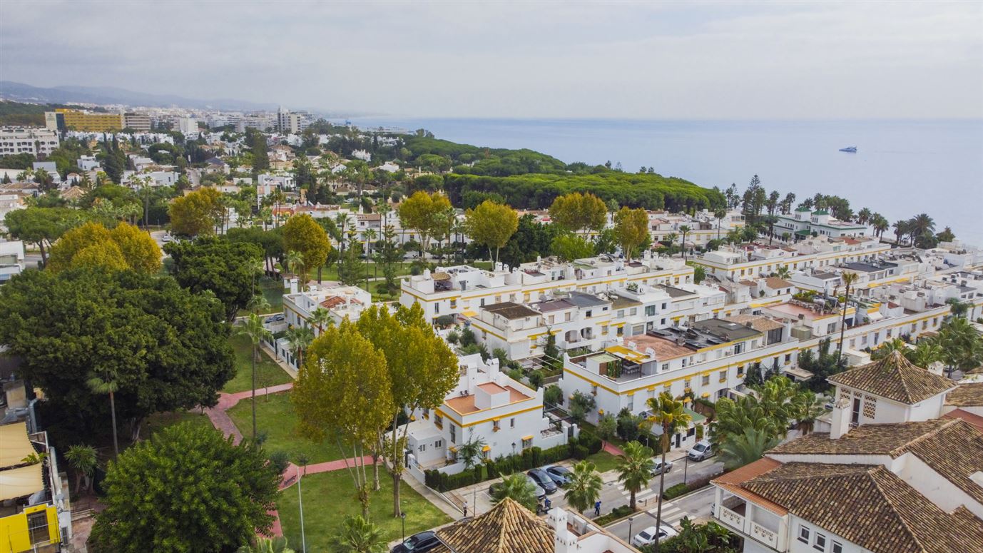Spain, Marbella, Marbella Golden Mile - COSTA-00812P