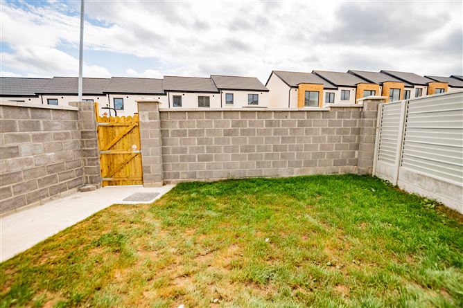 Photo 35 of 35 — 2 Bed End Terrace , White Linen Avenue, Longford Town, Co. Longford, Longford, Longford