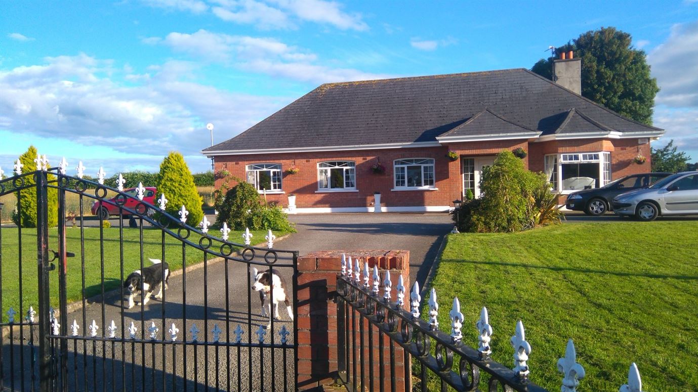 Friendly lively country home, "navan, Slane, Co. Meath