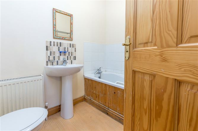14 Woodlands Drive, Gorey, Co. Wexford