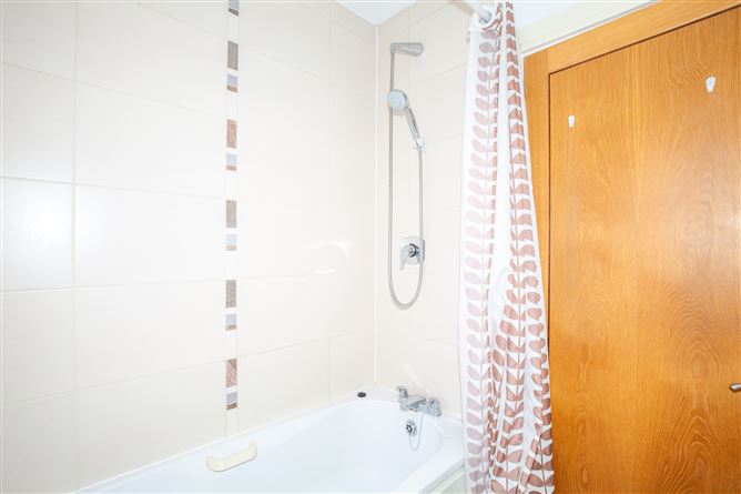 10 Cruise Park Avenue, Tyrrelstown, Dublin 15