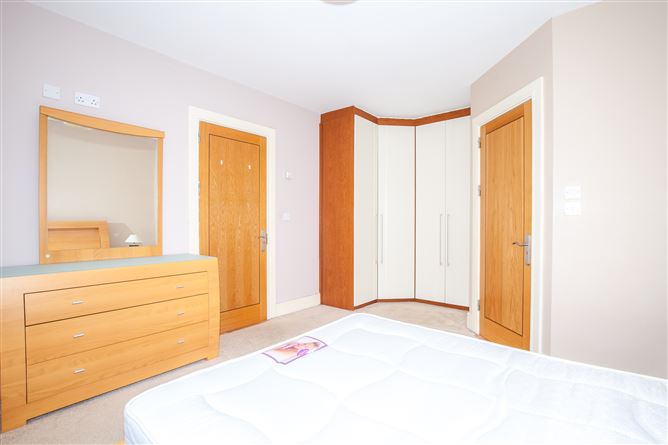 10 Cruise Park Avenue, Tyrrelstown, Dublin 15