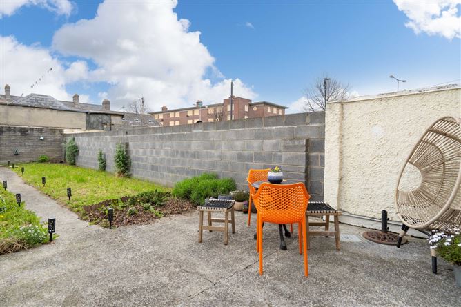 7 Brown Street South, Dublin 8
