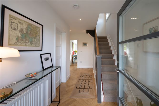 Castlegale, 21 Ardfallen Estate, Douglas, Cork