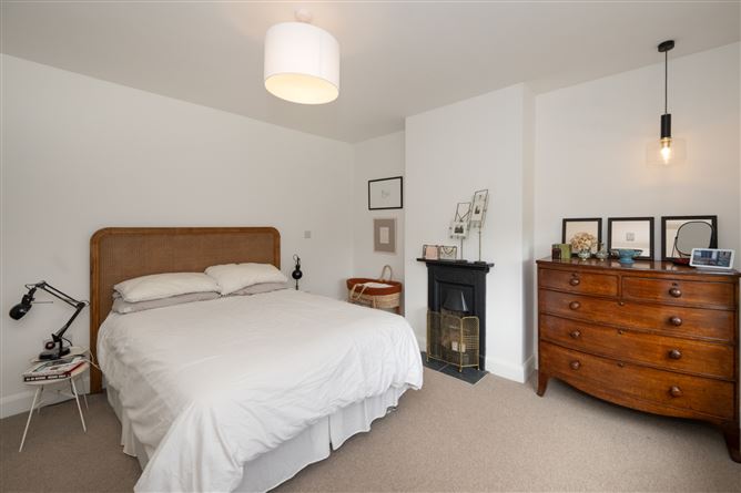 Castlegale, 21 Ardfallen Estate, Douglas, Cork