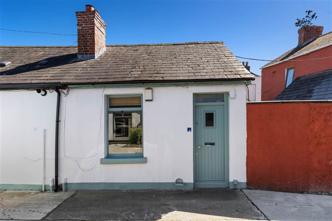 8 Rutland Cottages, Summerhill, Dublin 1