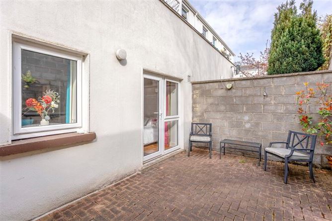 22 Village Weir, Lucan, Dublin