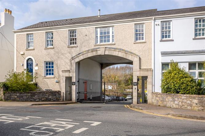 22 Village Weir, Lucan, Dublin