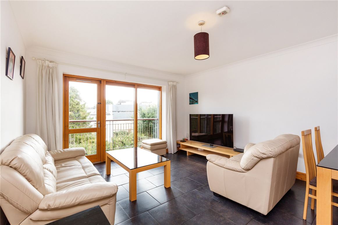 Apt, 23 Glaslynn, Howth Road, Clontarf, Dublin 3
