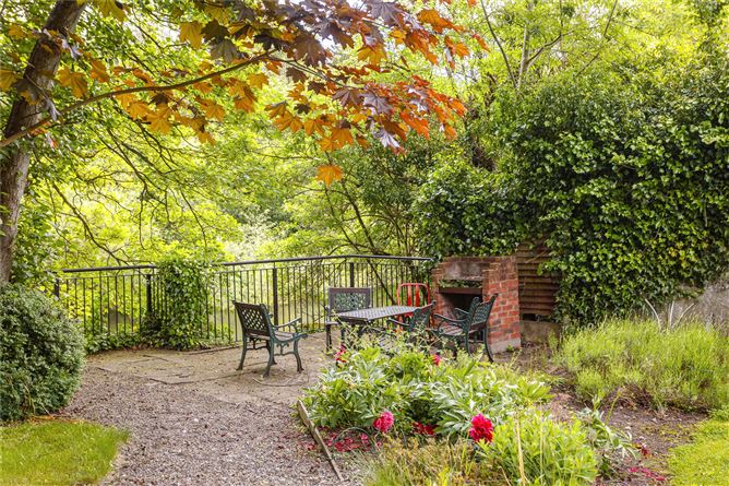 1 Weirview, Chapelizod, Dublin 20