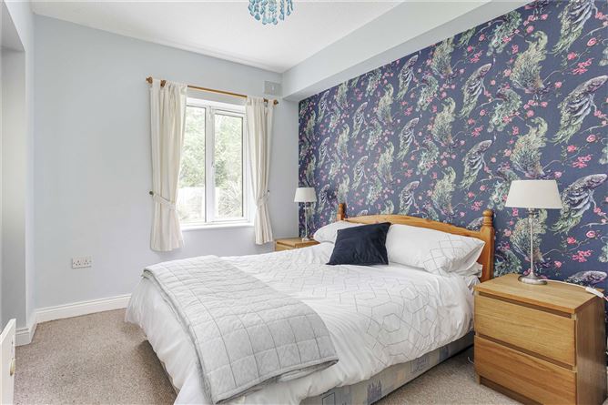 1 Weirview, Chapelizod, Dublin 20