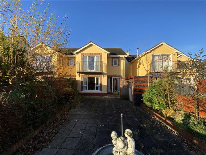 8 Lakeshore Marina, Killaloe, County Clare