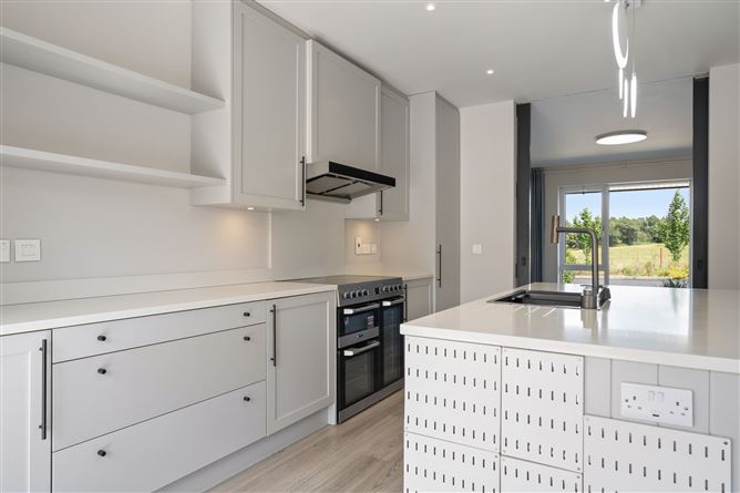 12 Rockville Avenue, Glenamuck Road, Carrickmines, Dublin 18