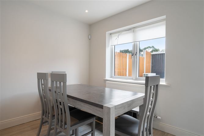 12 Rockville Avenue, Glenamuck Road, Carrickmines, Dublin 18