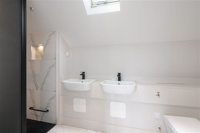 12 Rockville Avenue, Glenamuck Road, Carrickmines, Dublin 18