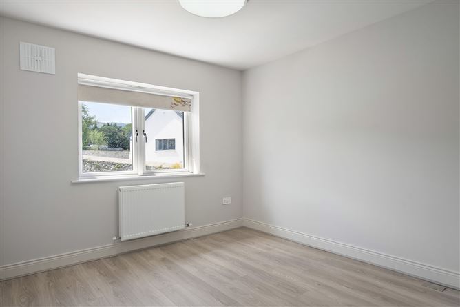 12 Rockville Avenue, Glenamuck Road, Carrickmines, Dublin 18