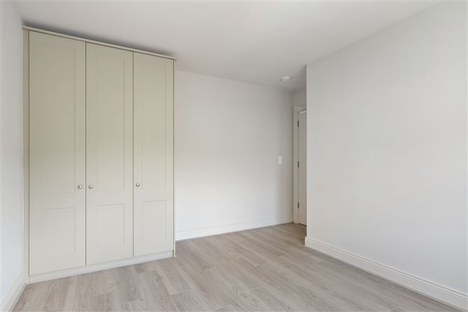 12 Rockville Avenue, Glenamuck Road, Carrickmines, Dublin 18