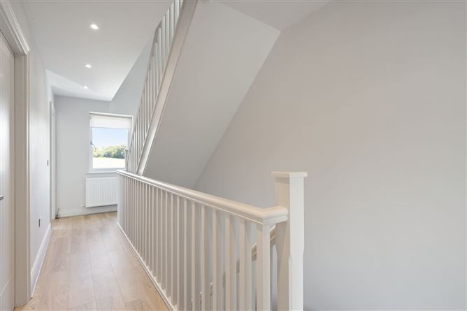 12 Rockville Avenue, Glenamuck Road, Carrickmines, Dublin 18