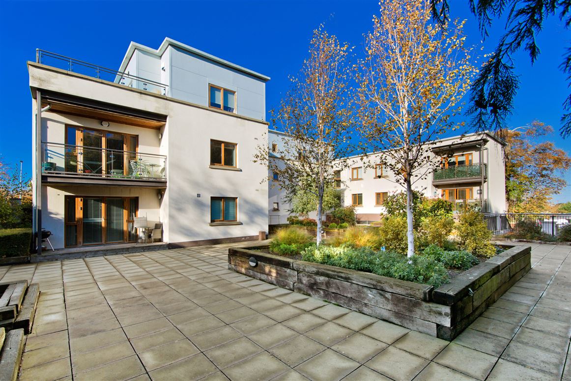 9 Garthy Wood, Knocklyon, Dublin 16