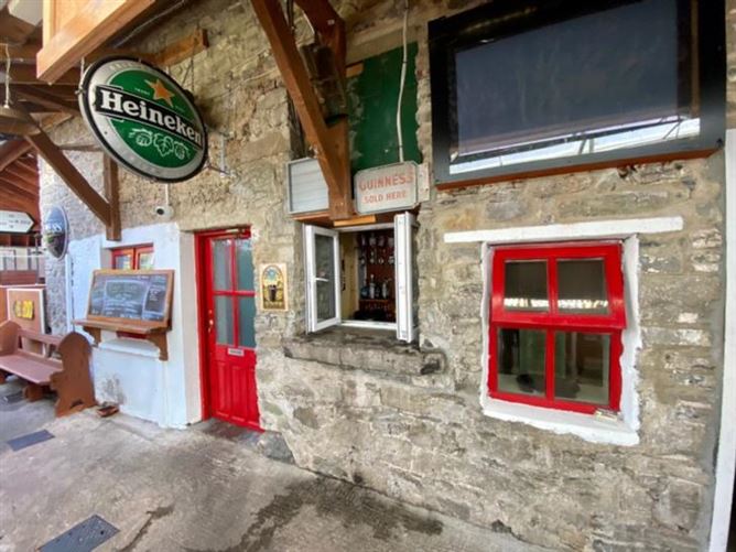 Smyths Siopa Ol, Main Street, Ballinamore, Co. Leitrim