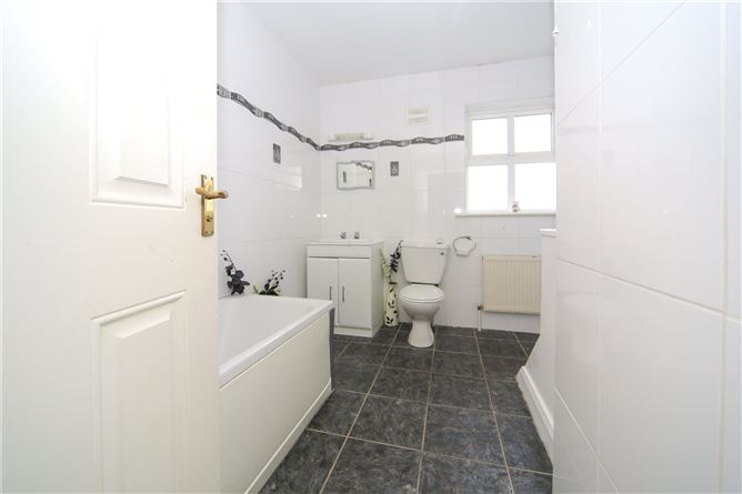 14 Rush Hall, Mountrath, Co. Laois
