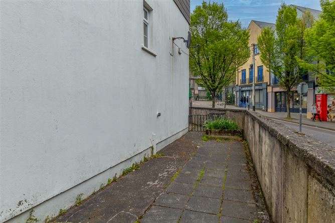 1 Broguemakers Hill, Shandon Street, Cork City