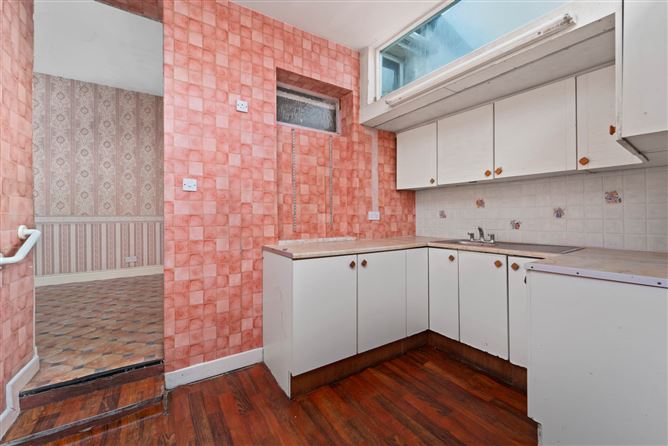 6 INNISFALLEN PARADE, Phibsborough, Dublin 7