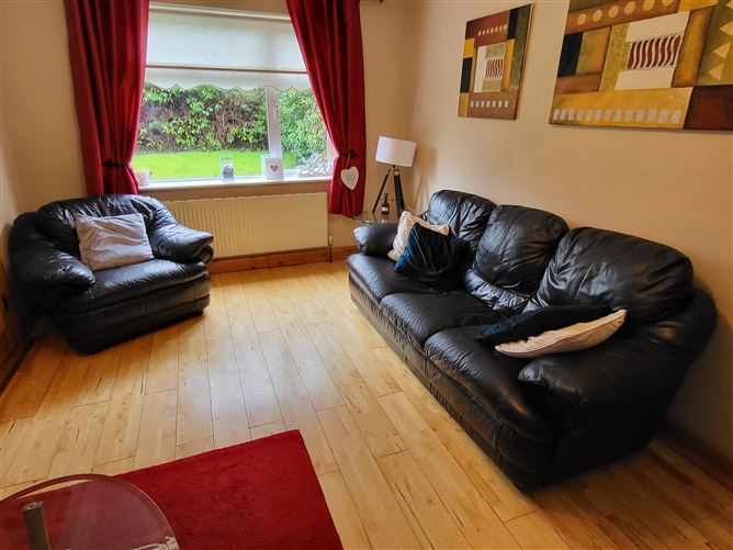 14 Sliabh View, Mohill, Leitrim