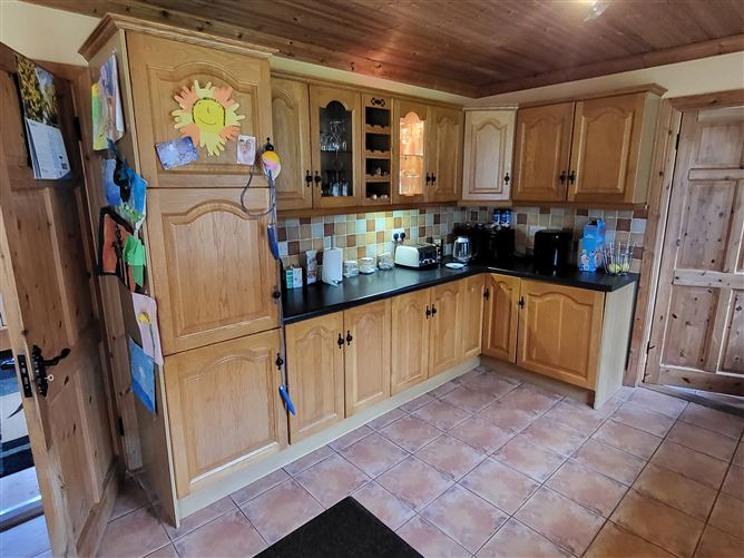 14 Sliabh View, Mohill, Leitrim