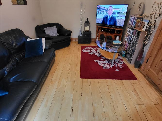 14 Sliabh View, Mohill, Leitrim