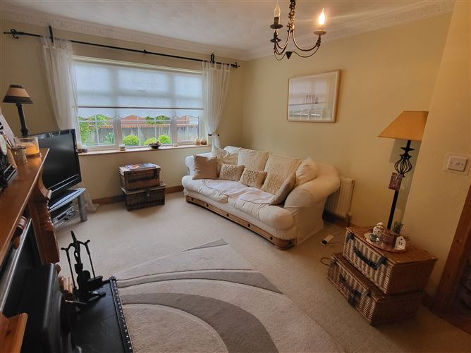 14 Sliabh View, Mohill, Leitrim