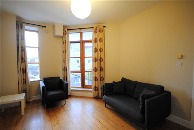 35 The Pine, Winter Garden, Pearse Street, South City Centre, Dublin 2